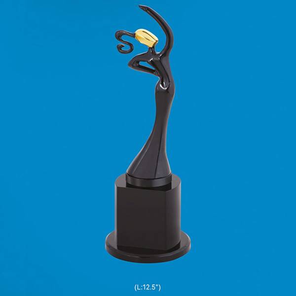 Memento Trophy 3856 Manufacturers, Suppliers in Okhla