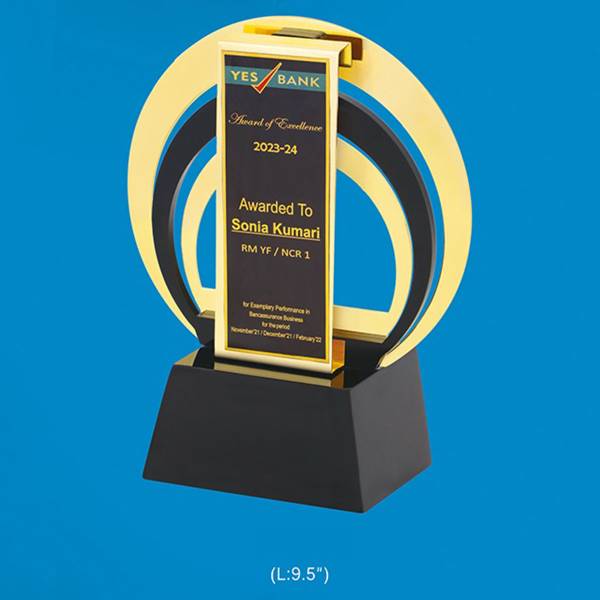 Memento Trophy 3868 Manufacturers, Suppliers in Okhla